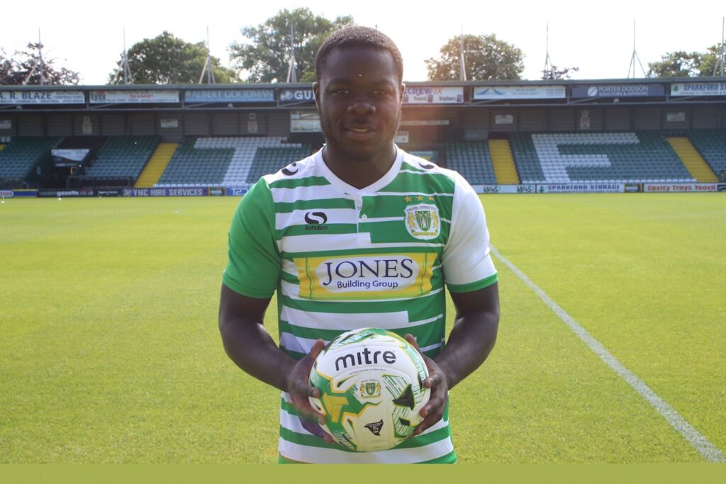 Striker Olomola arrives on loan