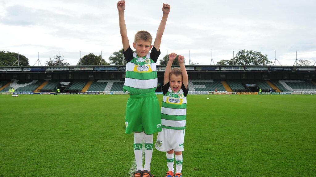 ENTER THE DRAW TO WIN A MASCOT EXPERIENCE WHEN YOU SPEND £30 IN THE CLUB SHOP