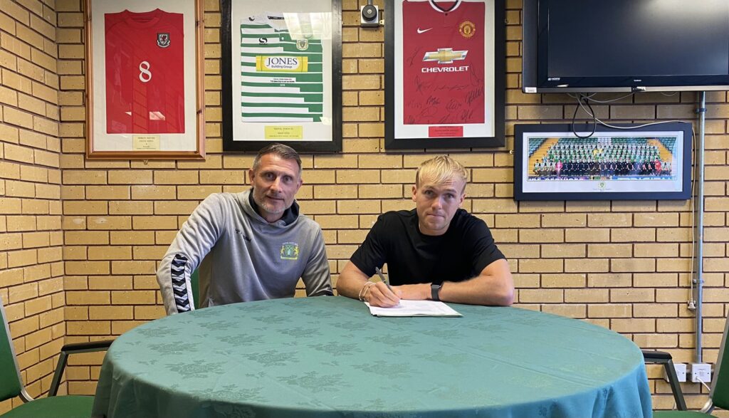 SIGNING | Glovers swoop for Scrimshaw