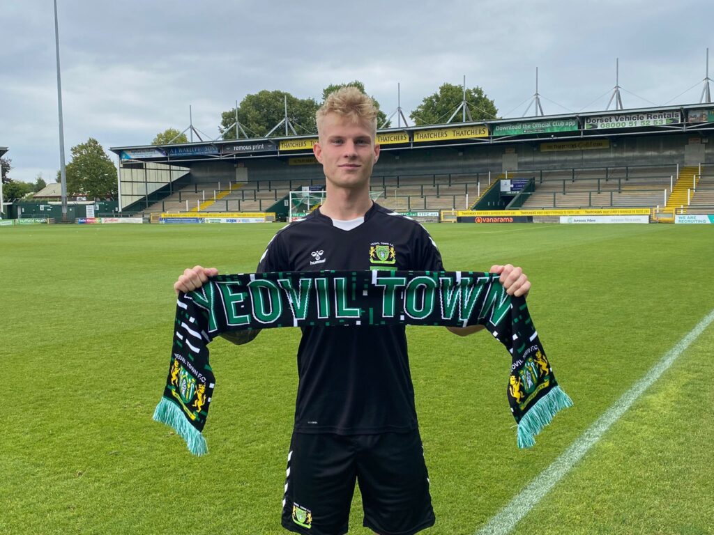 SIGNING | Somerset raised Dawes signs for Yeovil Town