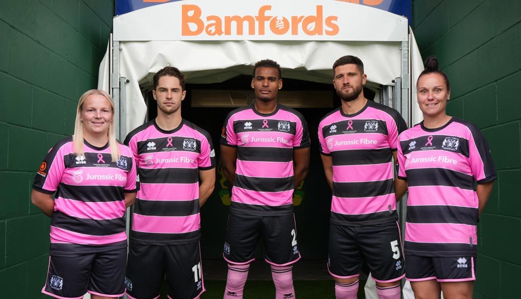 Pink football kit team deals