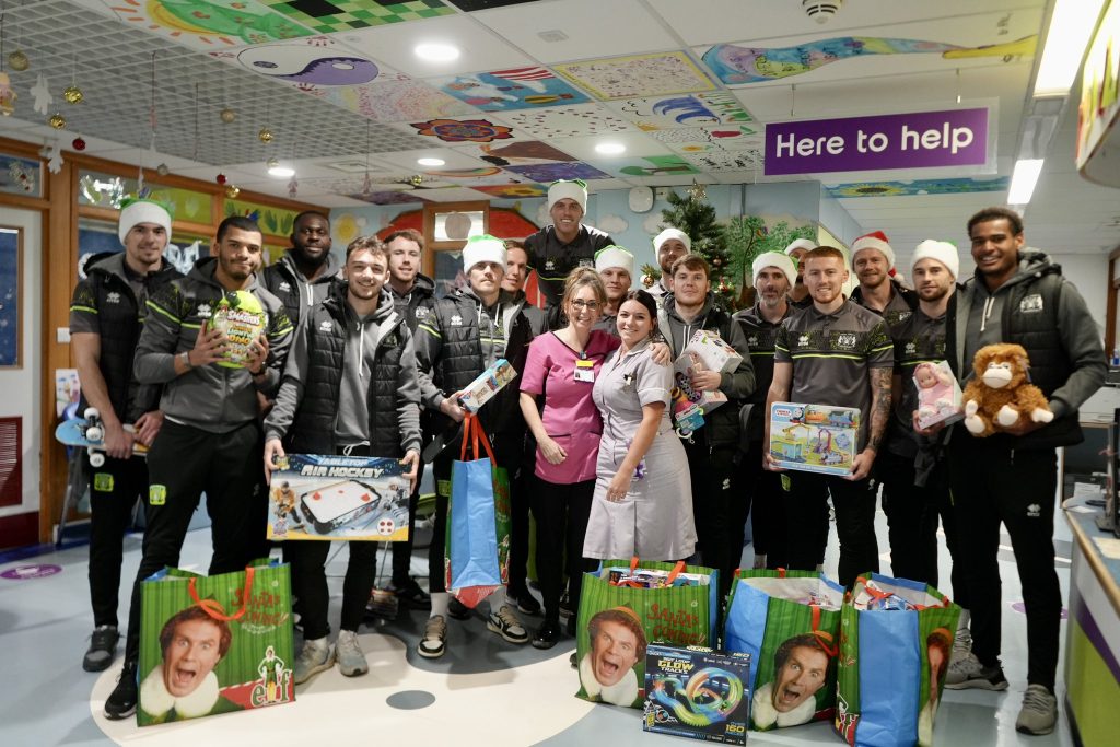 COMMUNITY | Players visit Yeovil Hospital's Children's Ward
